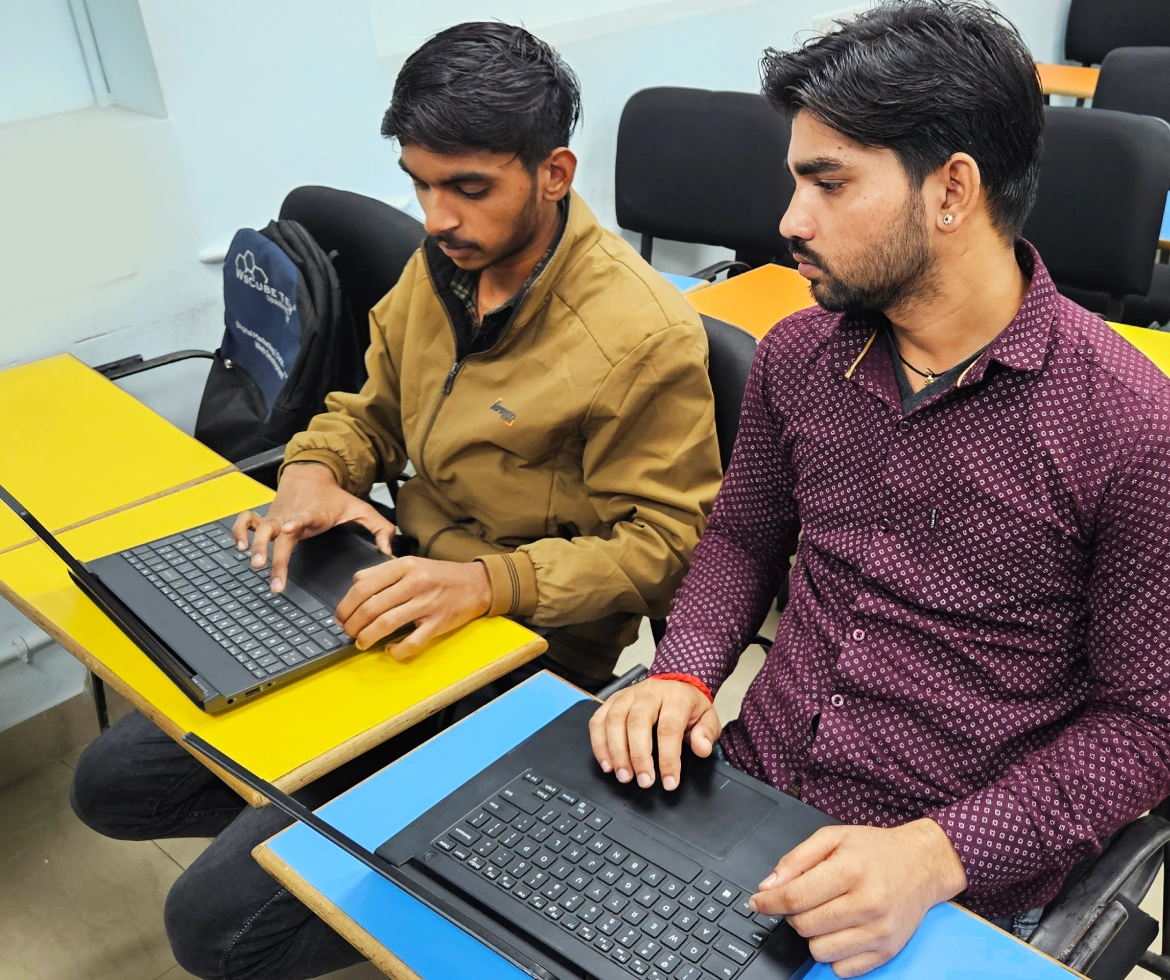 Group discussion with mentors
